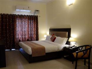 Hôtel Chitra Grand à Haridwār Extérieur photo