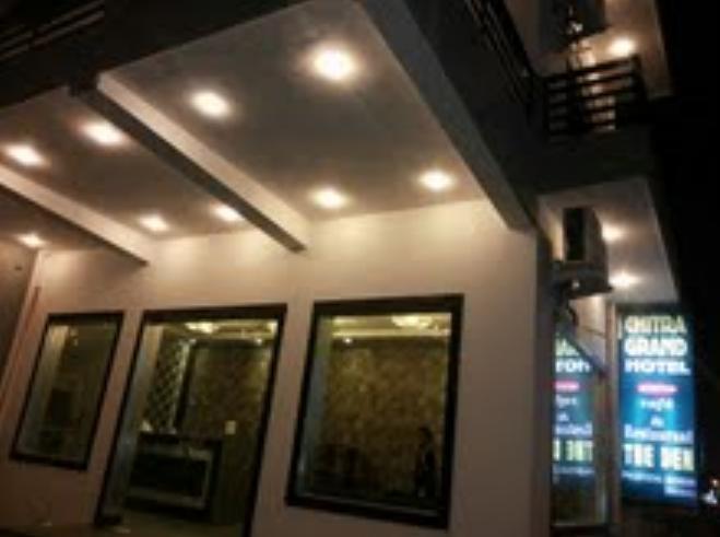 Hôtel Chitra Grand à Haridwār Extérieur photo